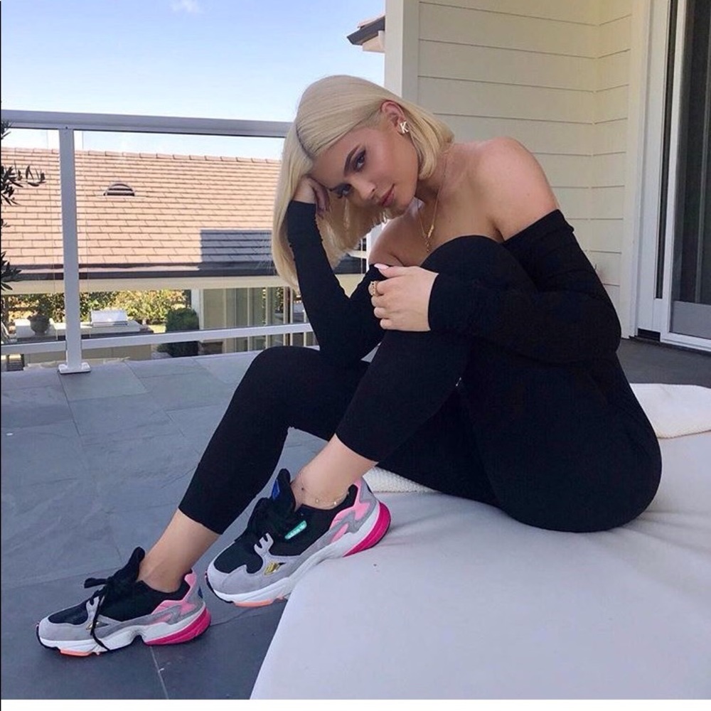 Adidas Falcon